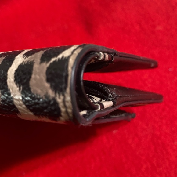 NWOT Kate Spade bi-fold wallet.Grove Street Leopard print. Black / Brown - Picture 3 of 16